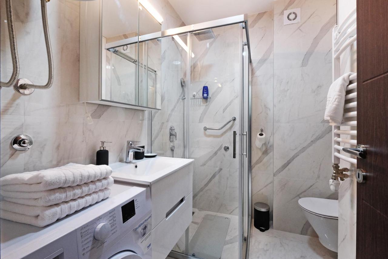 Central Spa Galaxy Apartment ベオグラード エクステリア 写真