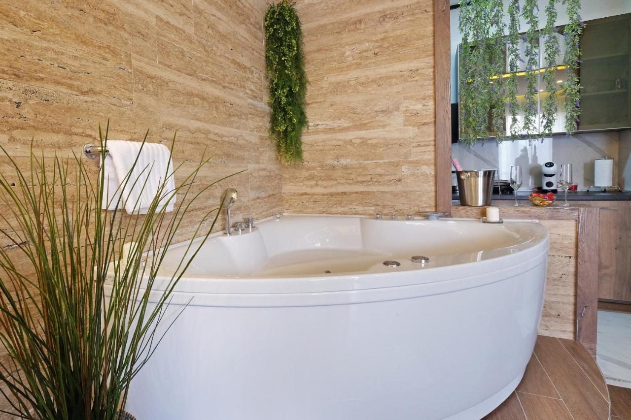 Central Spa Galaxy Apartment ベオグラード エクステリア 写真